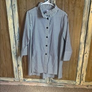 Classic Black and White Striped Men's Shirt